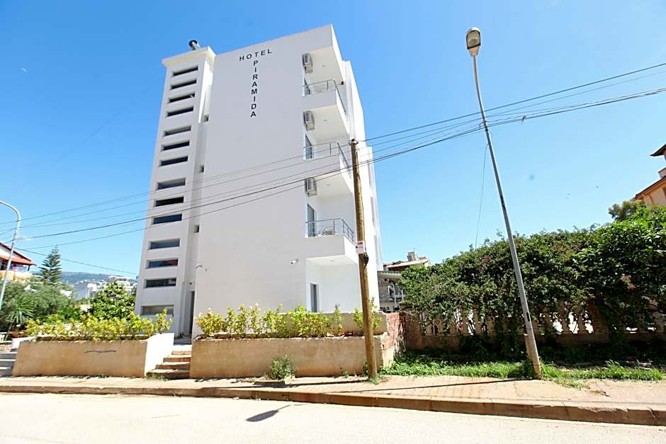 Hotel Piramida