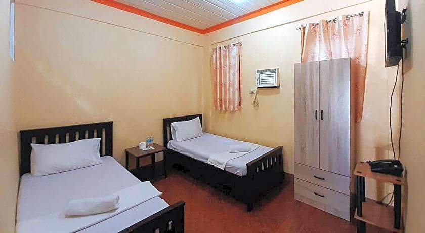 RedDoorz @ Johsons Pension House Butuan City
