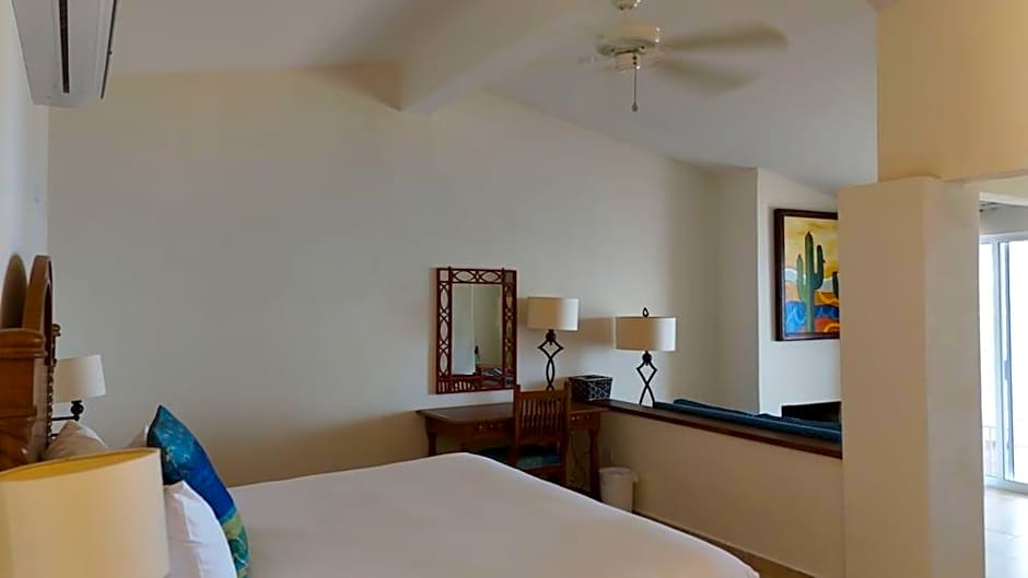 Punta Pescadero Paradise Hotel & Villas