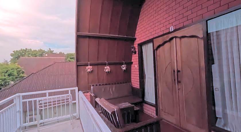 Banana Leaf Bungalow