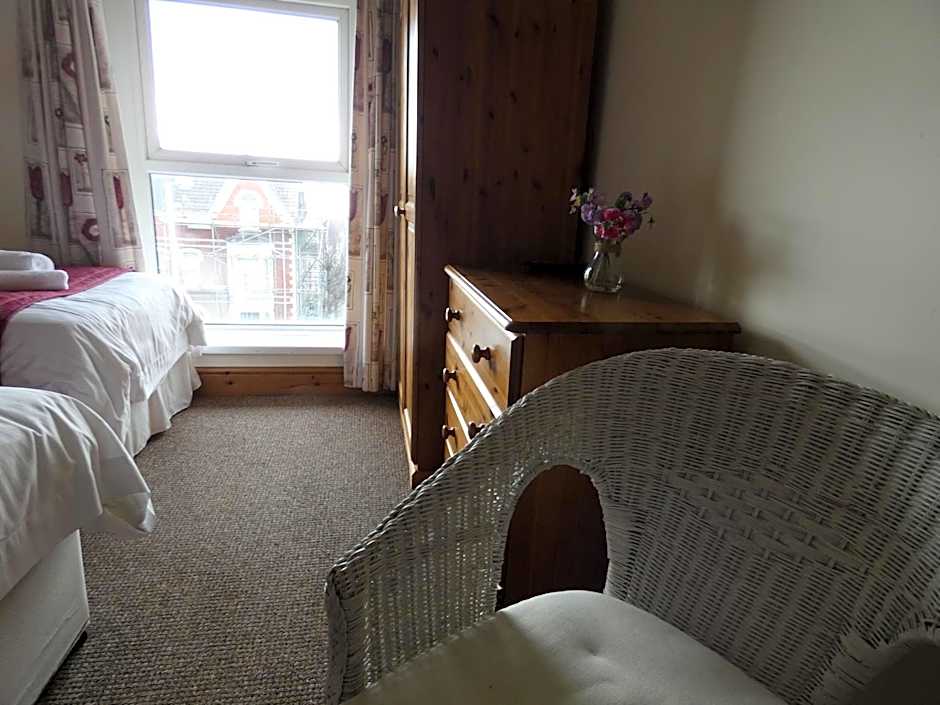 Hurst Dene Aparthotel