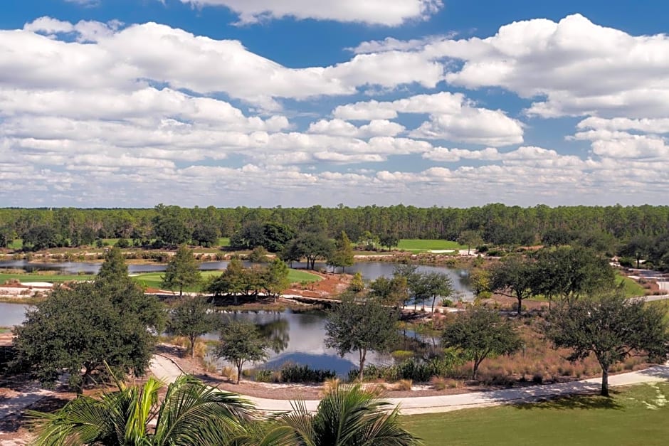 The Ritz-Carlton Naples, Tiburón