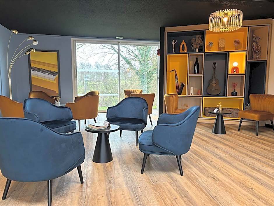 ibis Avallon