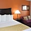 Travelodge Suites by Wyndham Newberg 
