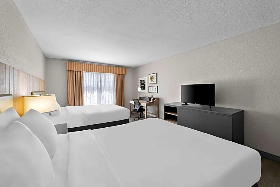 Country Inn & Suites by Radisson, Topeka West, KS