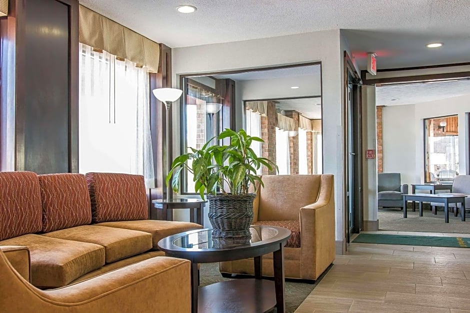 Quality Inn Grand Rapids South-Byron Center