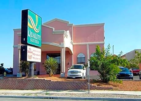 Quality Suites Albuquerque Airport