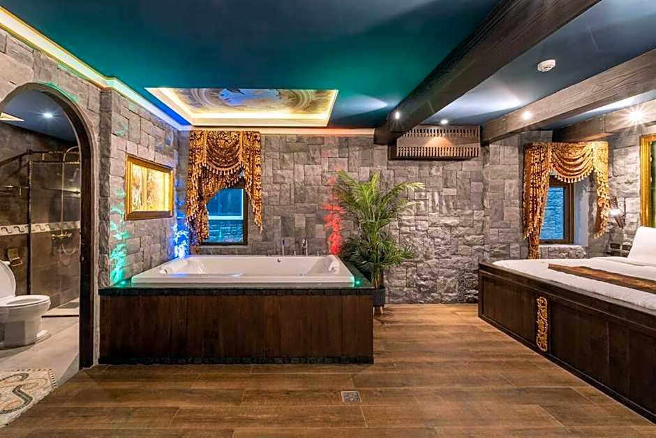 The Castle Pratumnak Hill Pattaya 6 Bedroom