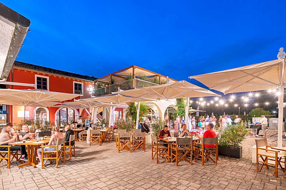 Club del Sole Viareggio Family Collection