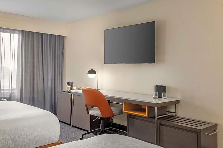 Courtyard by Marriott Fargo Moorhead, MN