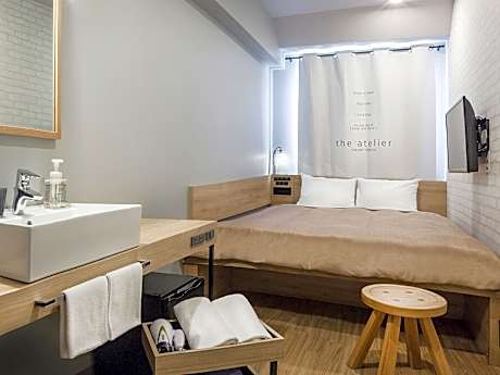Double Room with Shared Bathroom - Non-Smoking