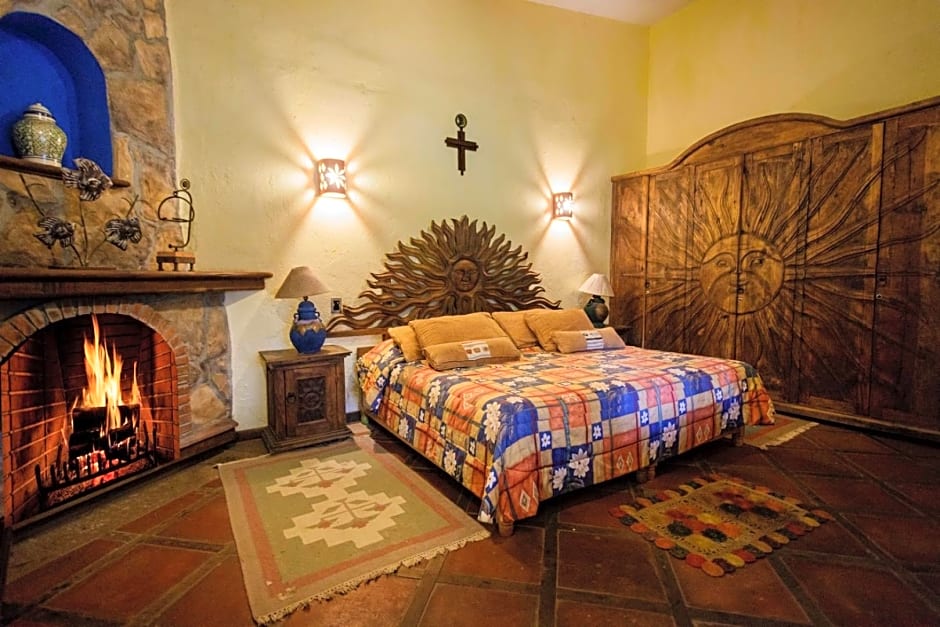 Lago Sol Hotel & Suites