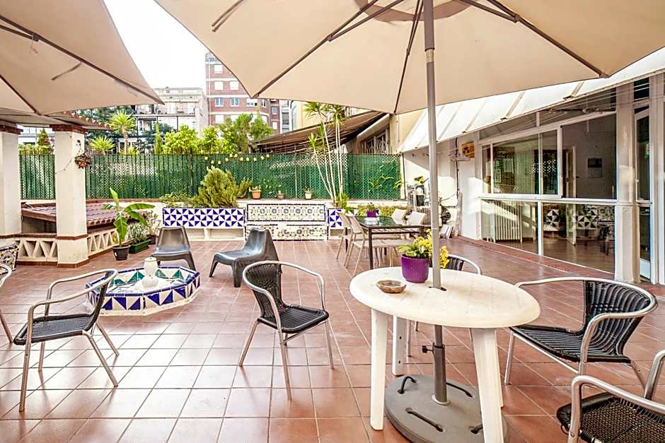 Fabrizzios Terrace Hostel