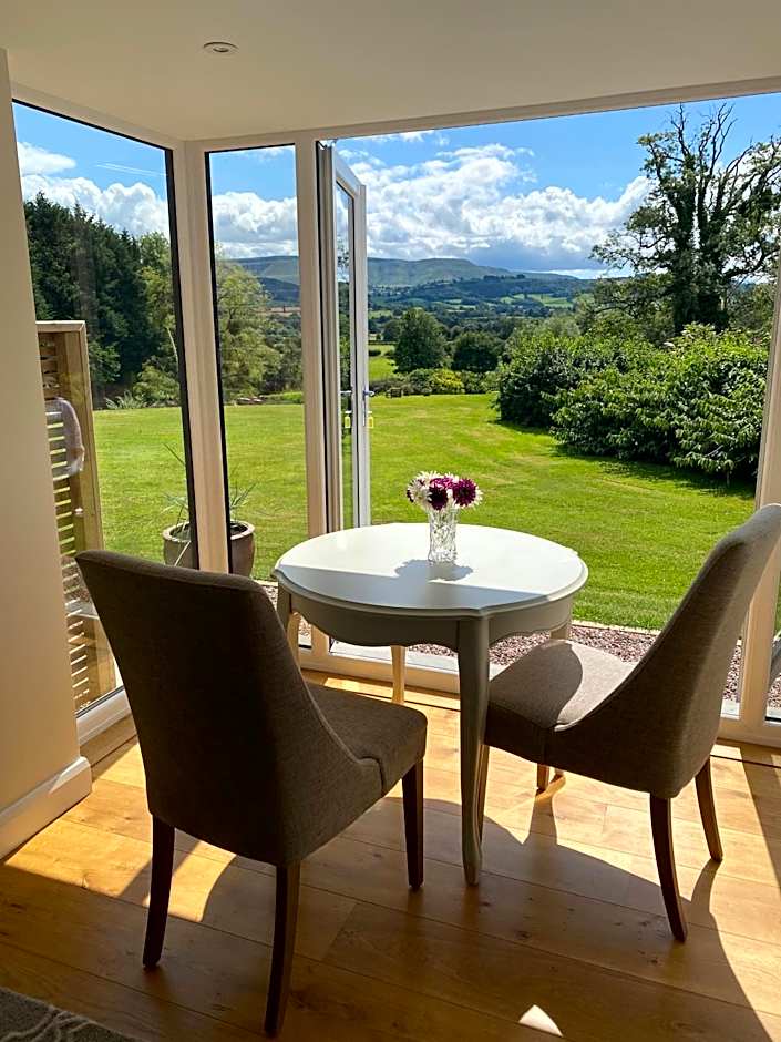 Cwmbach Lodge luxury B&B