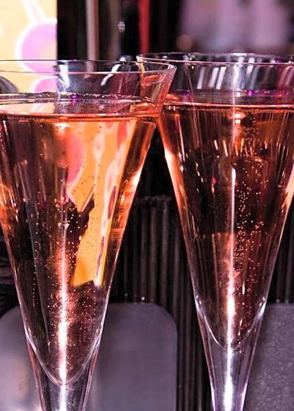 The Lounge Hotel & Bar