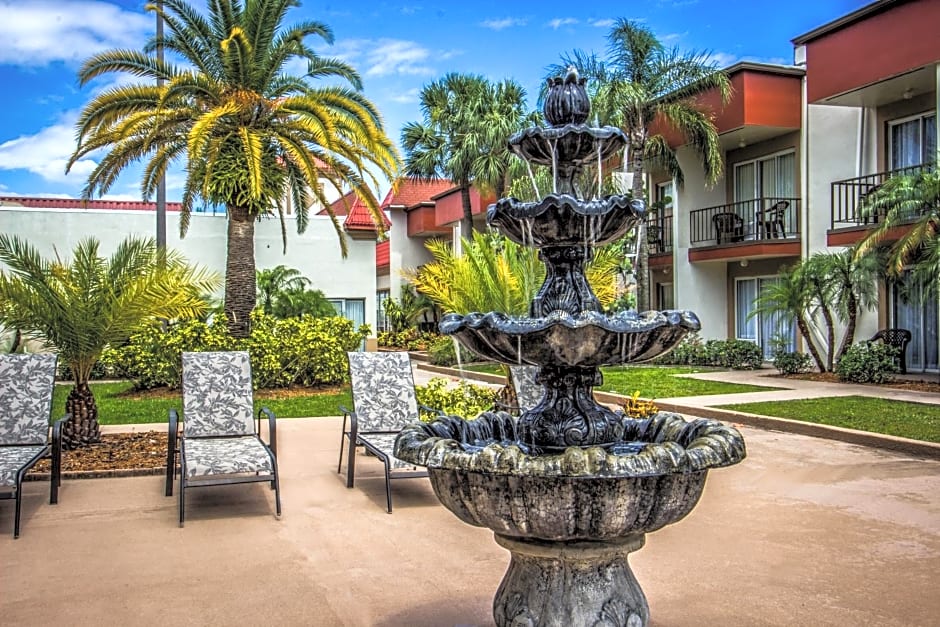 La Quinta by Wyndham Clearwater Central