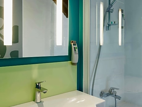 Standard Room with twin beds