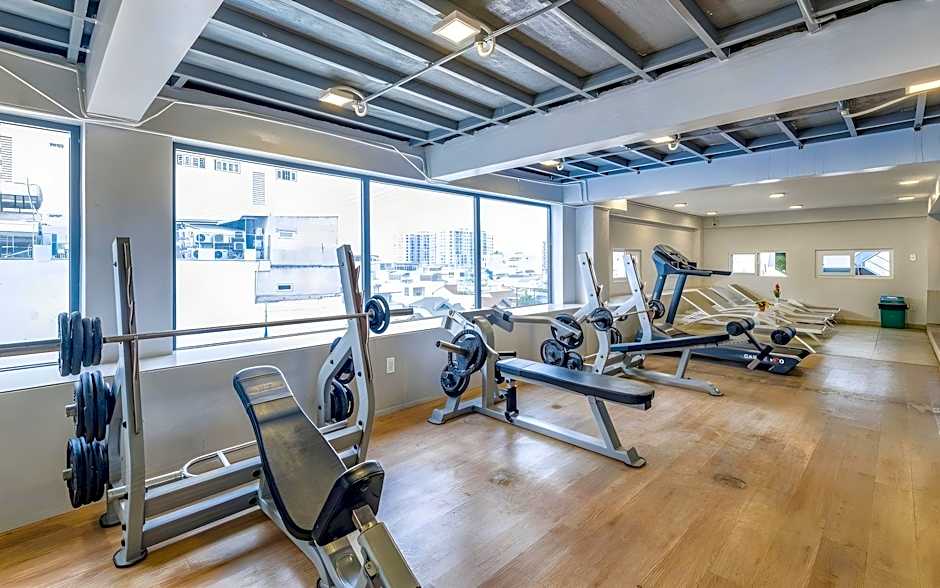 Cherry Hotel and Apartment