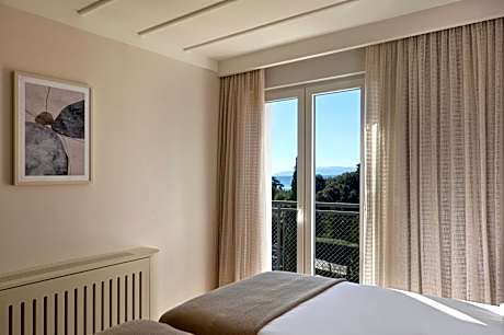 Premium Suite Sea View with Balcony