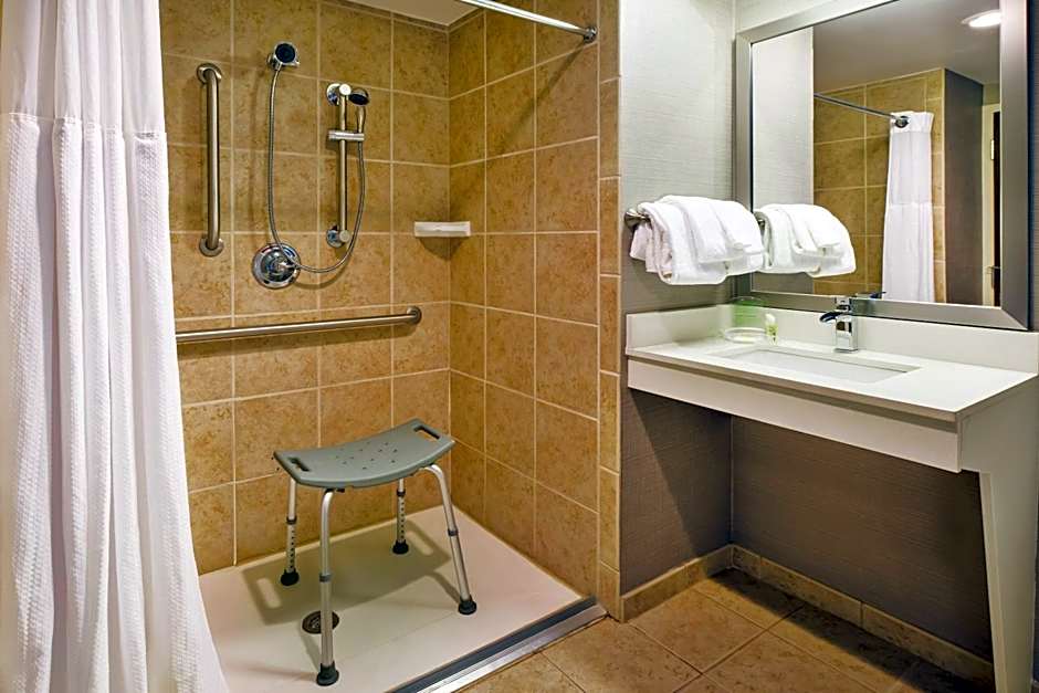 DoubleTree by Hilton Rapid City Downtown Convention Center