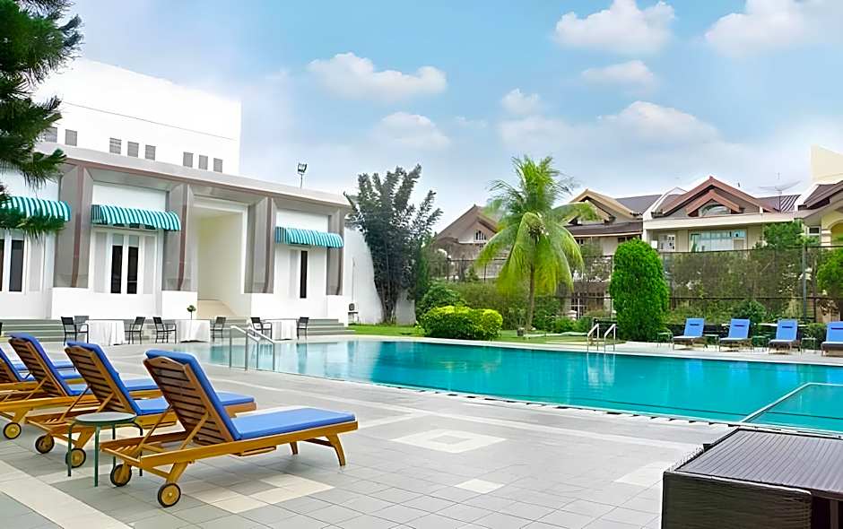 Emerald Garden Hotel