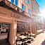 Hotel Lux