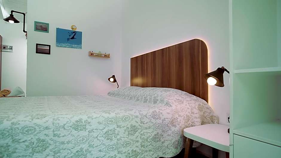 Maya Bistro Hotel & Beach