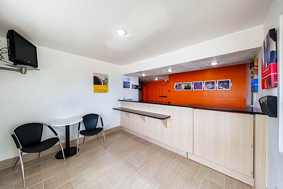 Motel 6-Greenville, TX