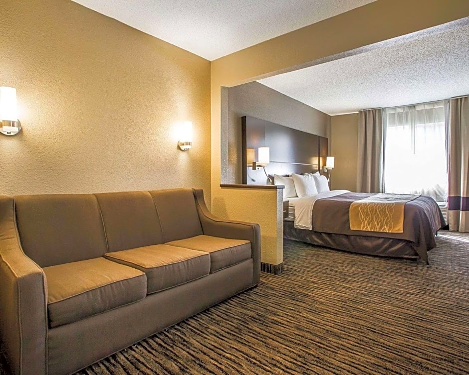 Quality Inn Dayton North - Vandalia