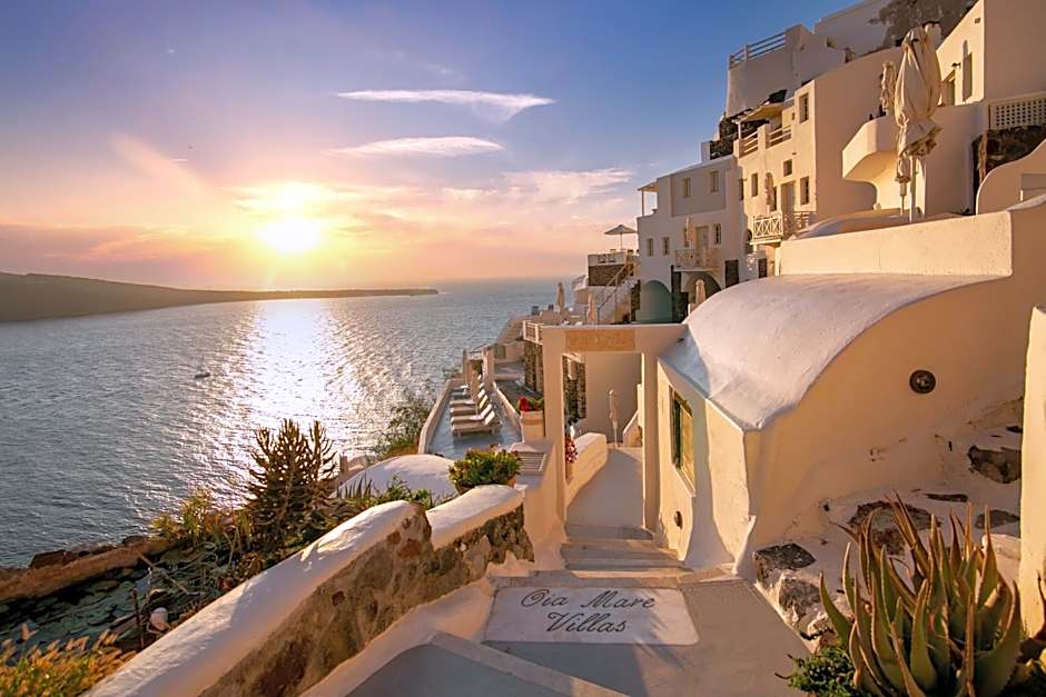 Oia Mare Villas