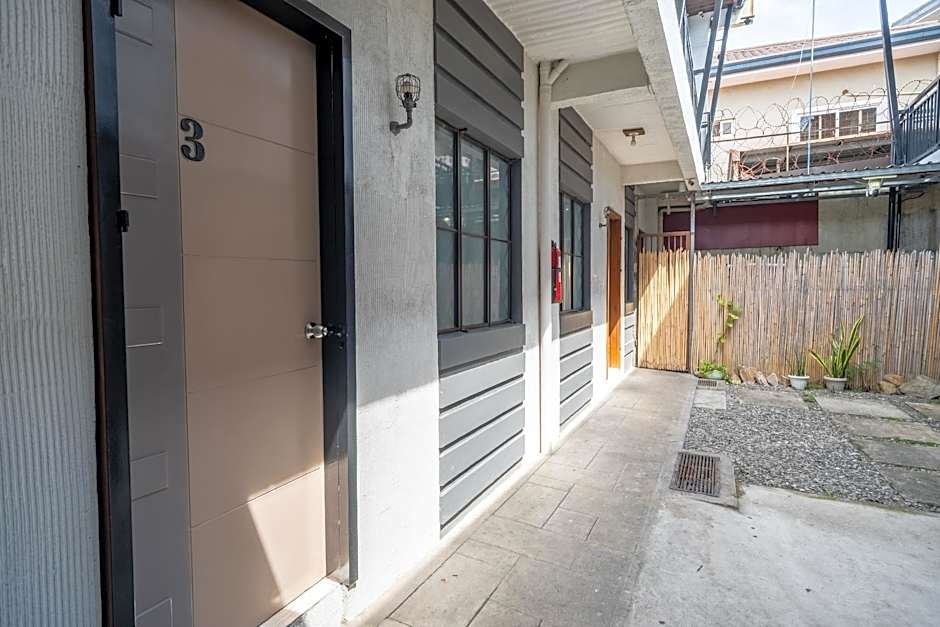 RedDoorz Plus @ Casa Lucia Sindalan San Fernando City Pampanga