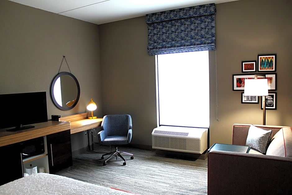 Hampton Inn Forsyth