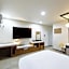 White Tourist Hotel