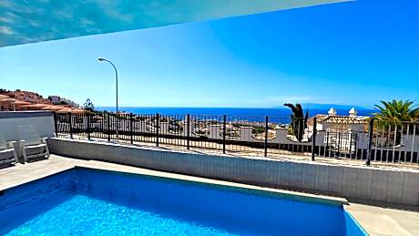 Luxury villa with fantastic ocean views and private pool