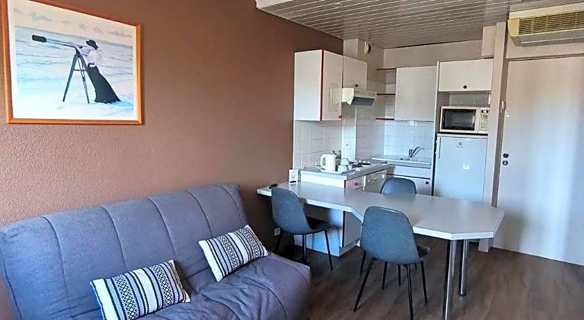 Kyriad Hotel Montpellier Centre Antigone