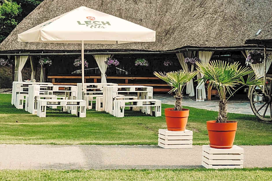 Dom Wypoczynkowy "Pod Strzechą" w Giewartowie