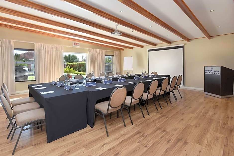 Protea Hotel by Marriott Mahikeng