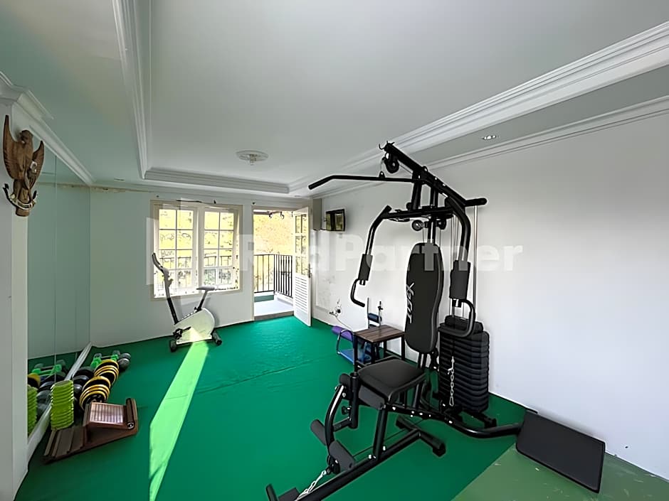 D Palma Near Lokananta Manahan Mitra RedDoorz