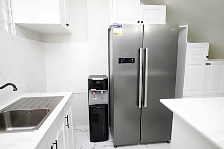 Luxurious Place Cozy  WI-FI near SM Studio Suite