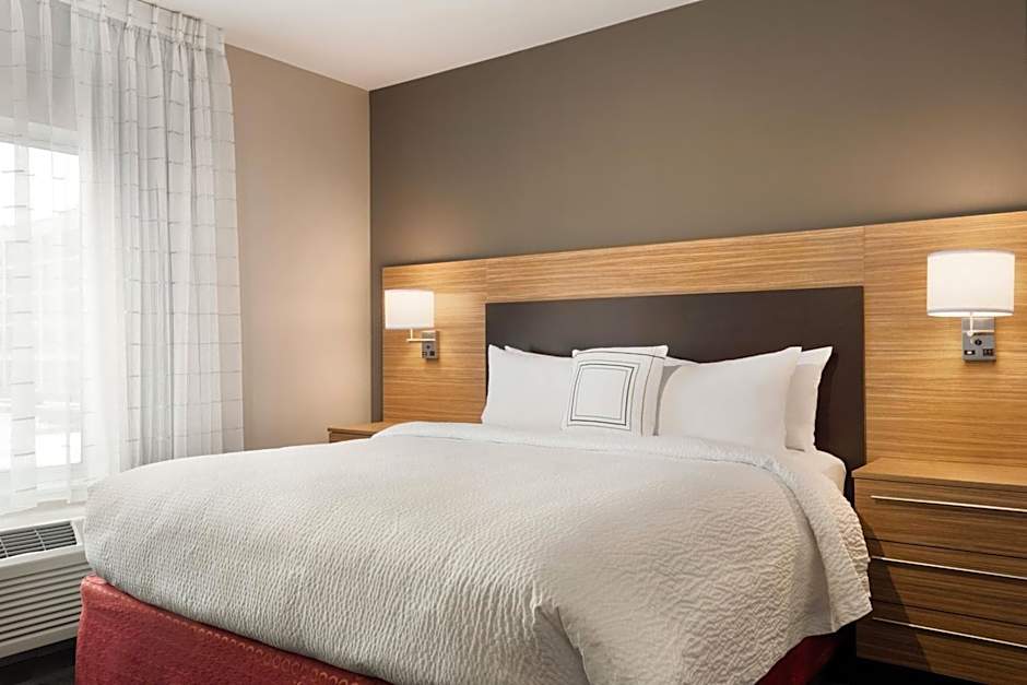 TownePlace Suites by Marriott Dubuque Downtown
