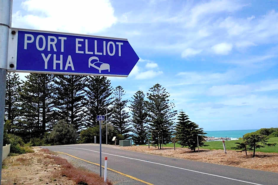 YHA Port Elliot Beach House