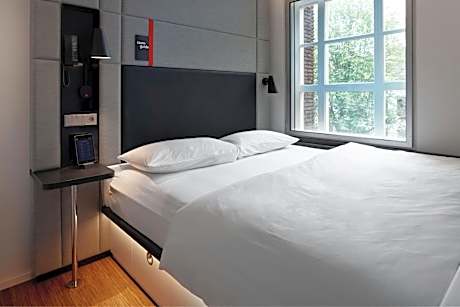 King Room - Accessible