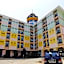 Dee Prom Hotel