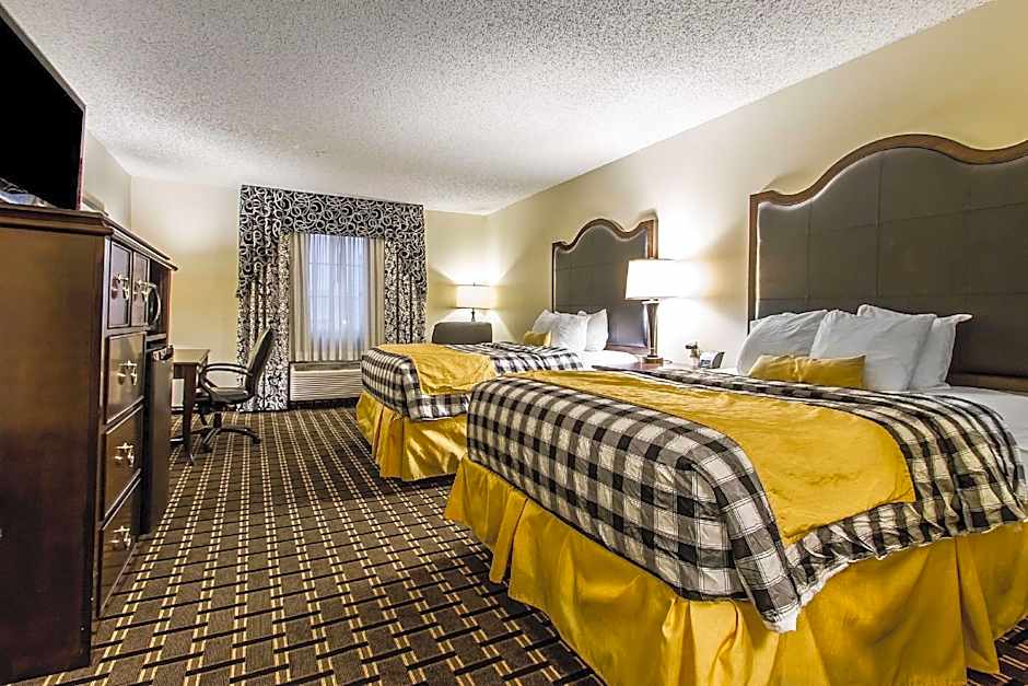 Evangeline Downs Hotel, an Ascend Collection Hotel