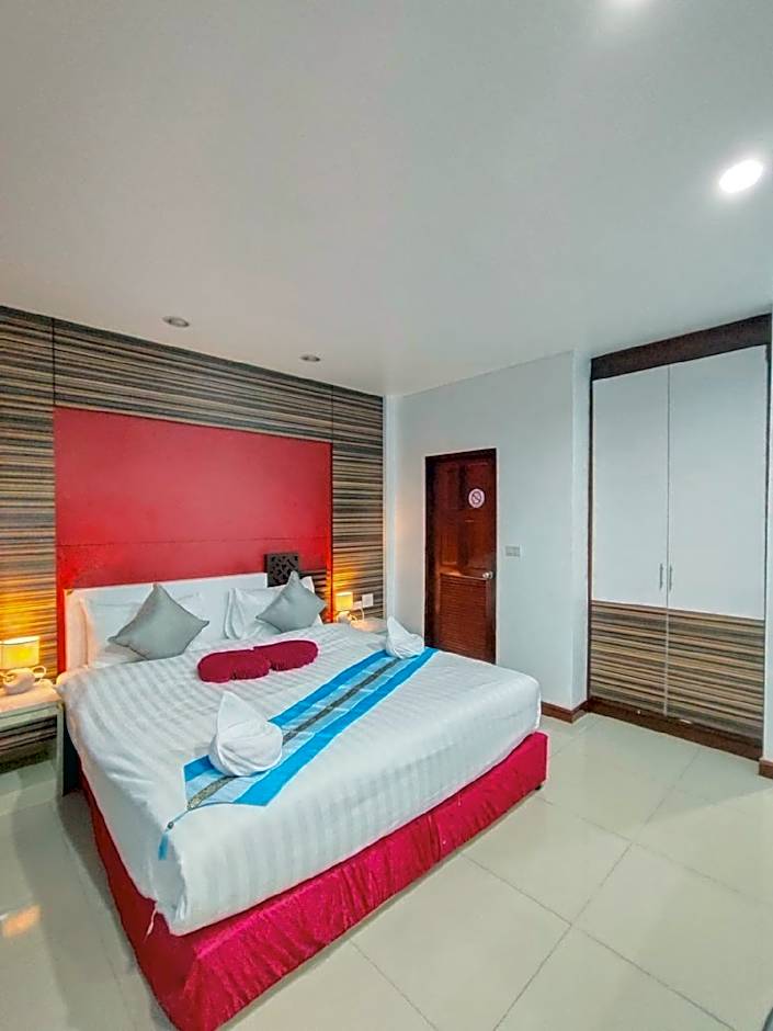 Patong Max Value Hotel