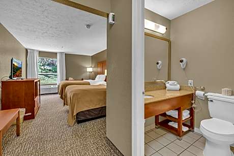Queen Room - Disability Access