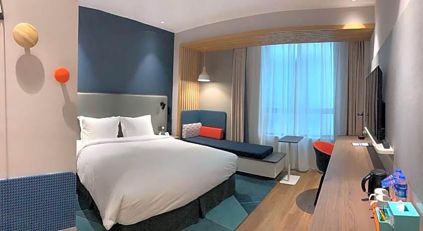 Holiday Inn Express Shanghai Kangqiao By IHG