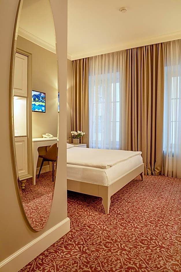 Ratonda Centrum Hotels