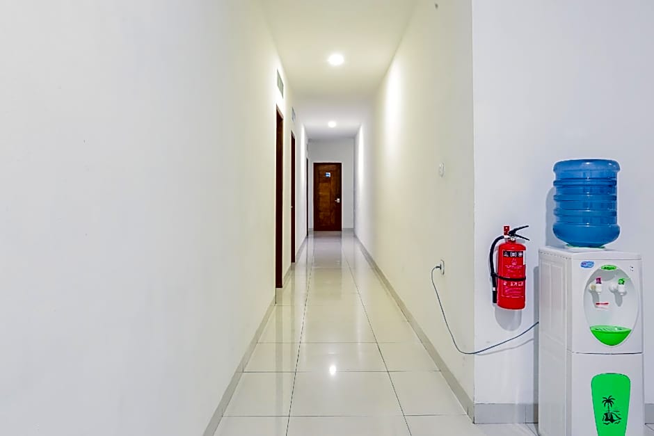 RedDoorz Plus @ Cemara Asri Medan