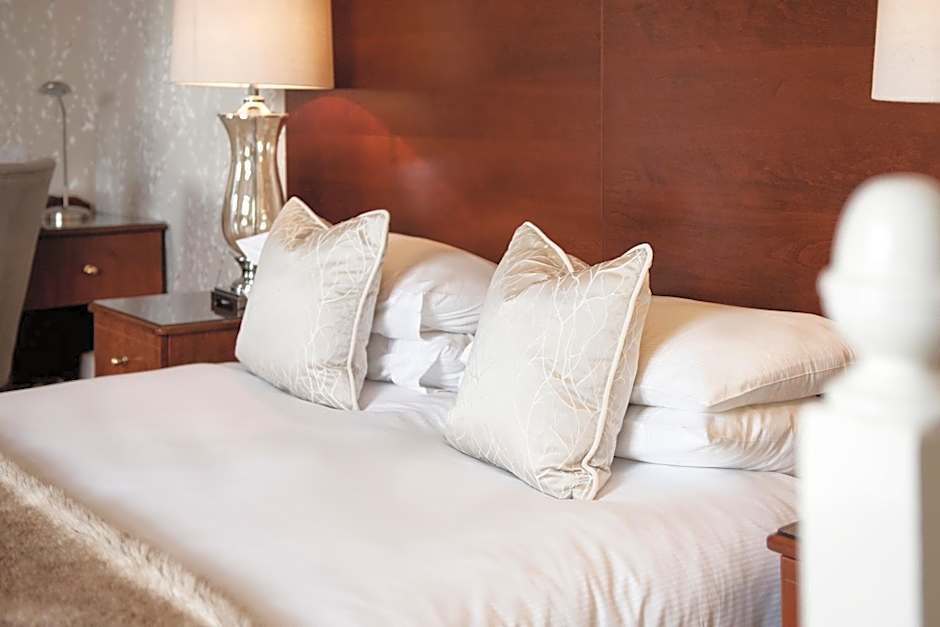 Roundthorn Country House & Luxury Apartments